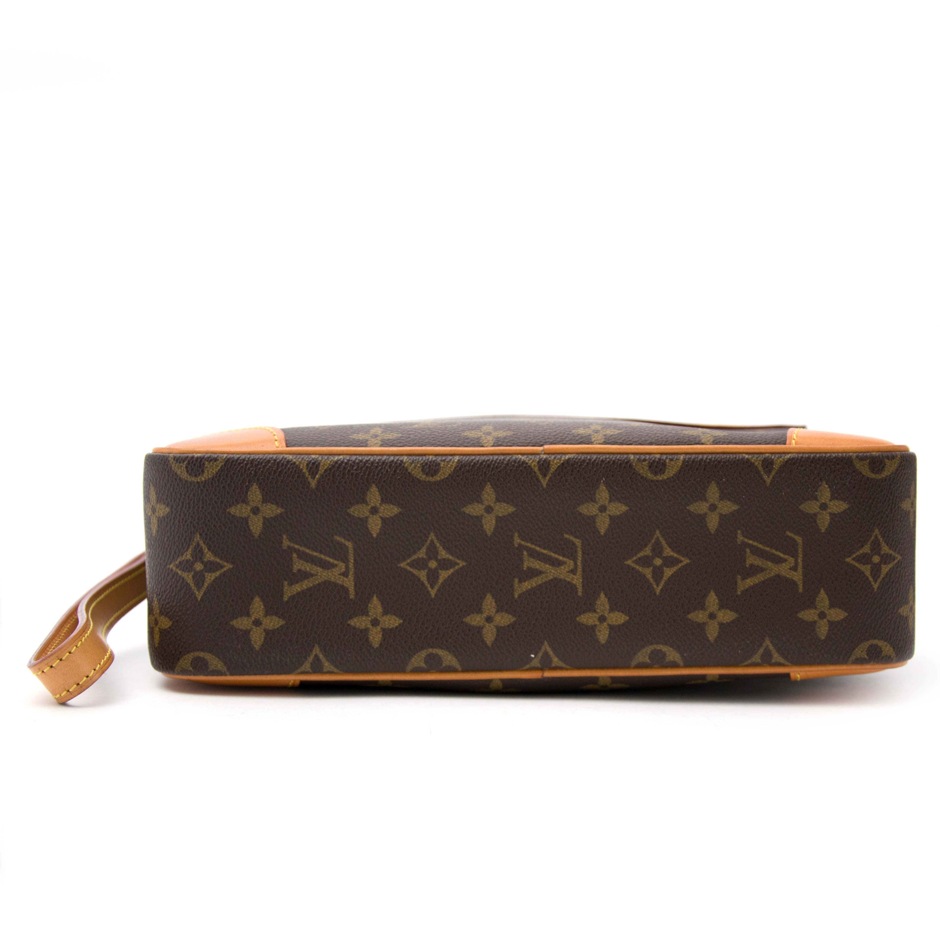 Louis Vuitton Monogram Toiletry Pouch 19 ○ Labellov ○ Buy and Sell  Authentic Luxury