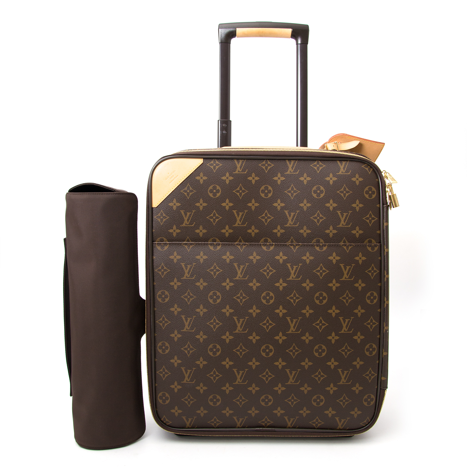 Up for your consideration: LOUIS VUITTON Monogram Pegase 45