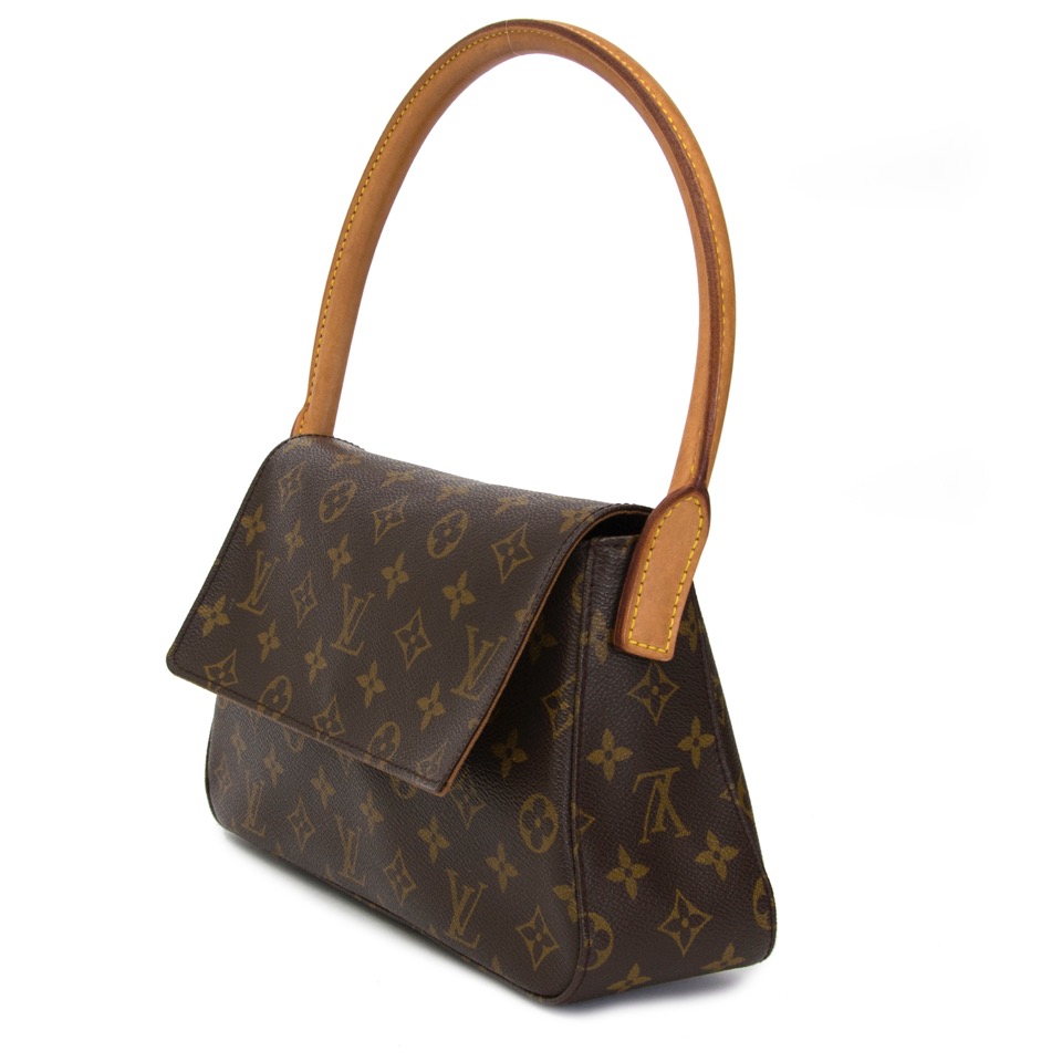 Loop vinyl handbag Louis Vuitton Brown in Vinyl - 38955493