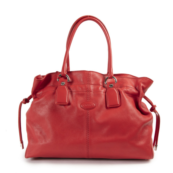 Tods Red Shoulder Bag Labellov Buy and Sell Authentic Luxury