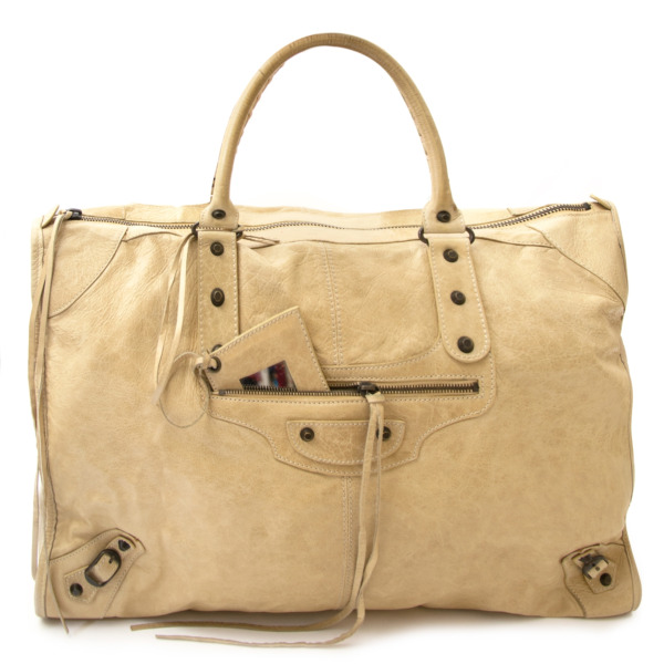 beige weekend bag