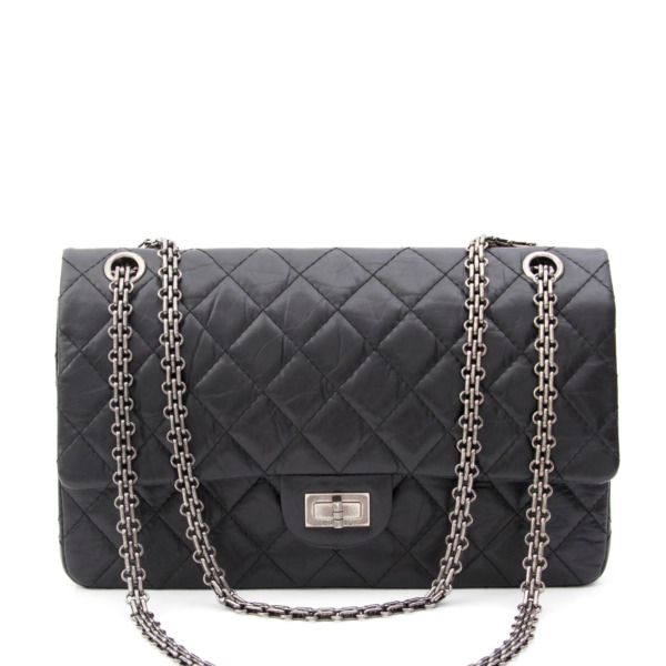 Chanel black 2.55 Reissue - 226 Labellov Buy and Sell Authentic Luxury