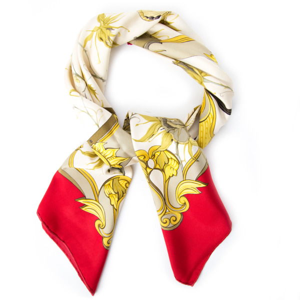 Hermès Carré Silk Foulard Ingrid by Lenke Szechwnzyl Labellov Buy and ...