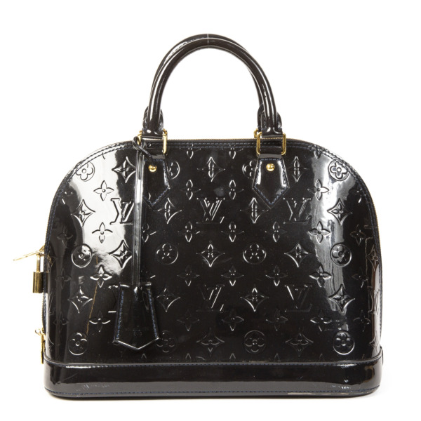 Louis vuitton best sale black alma bag